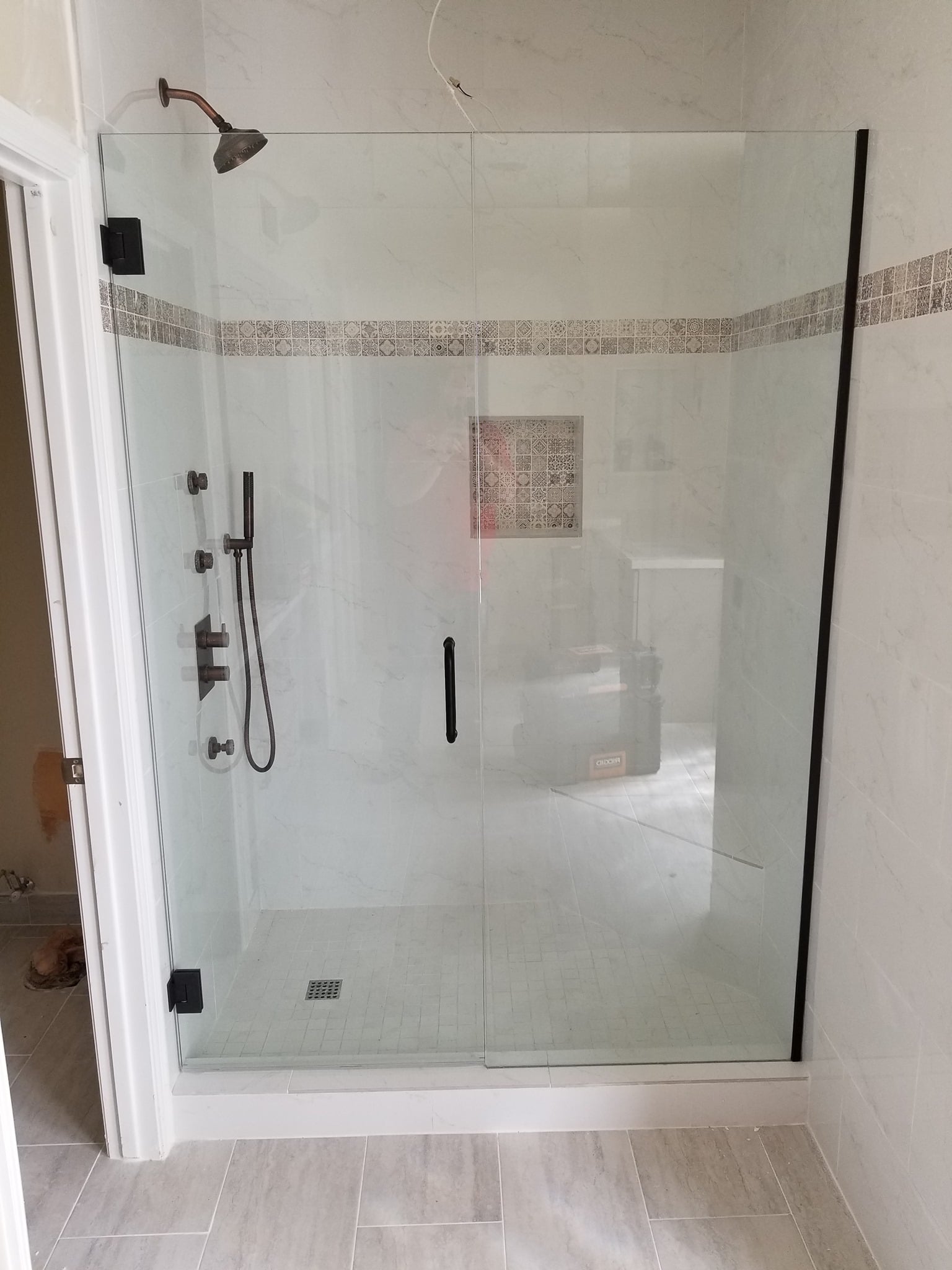 glass-shower-door-1-2020